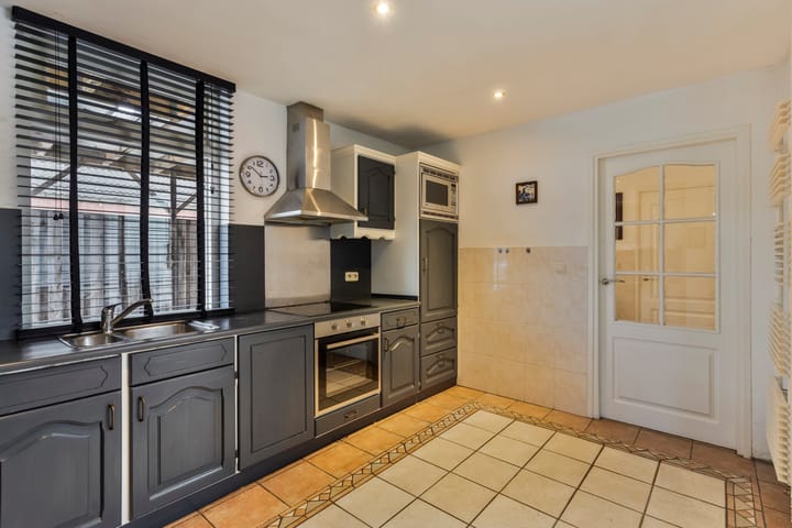 Foto 11 van Instraat 10