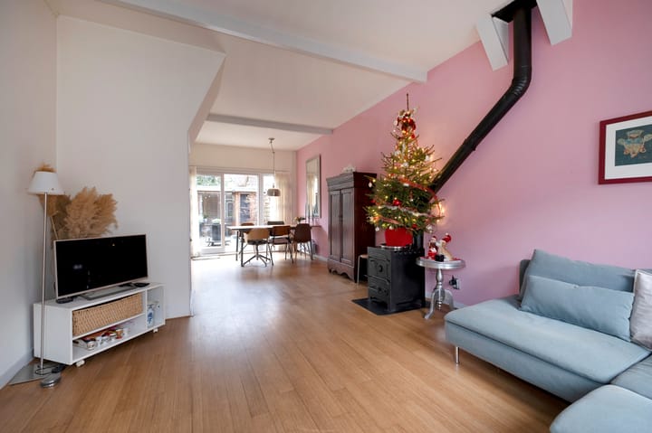 Foto 2 van Warmoesstraat 47