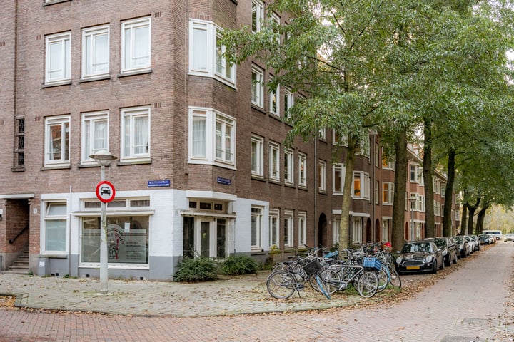 Bekijk foto 1 van Bennebroekstraat 19