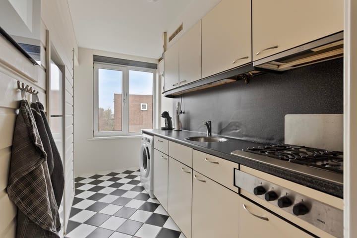 Foto 12 van Sportparklaan 207