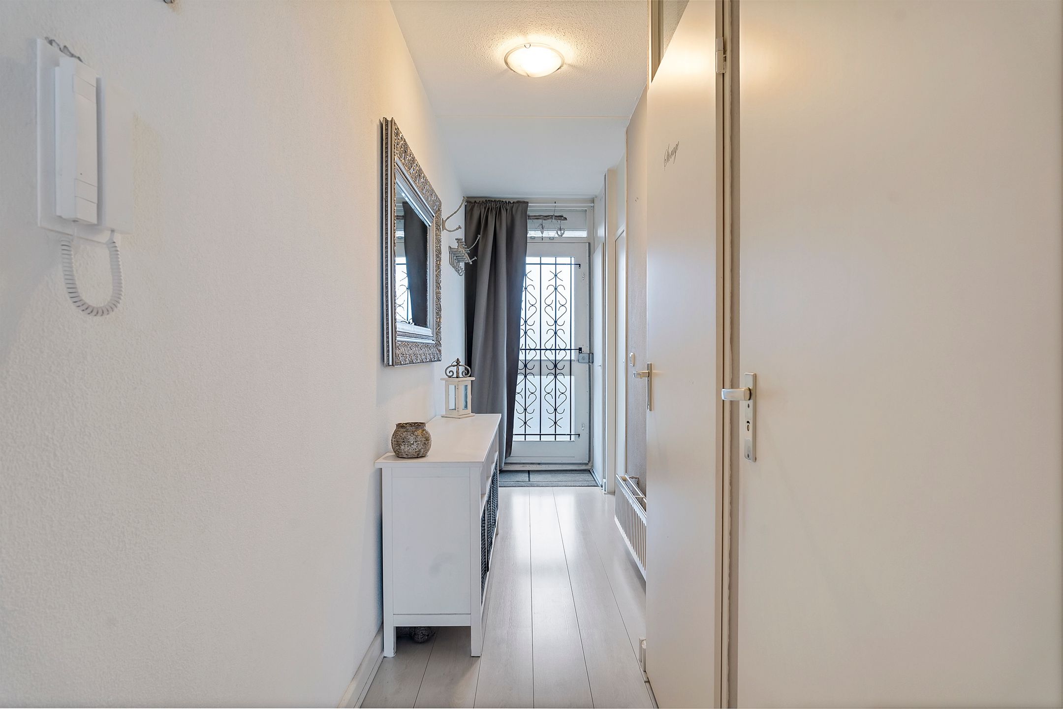 Photo 6 of Westvest 125