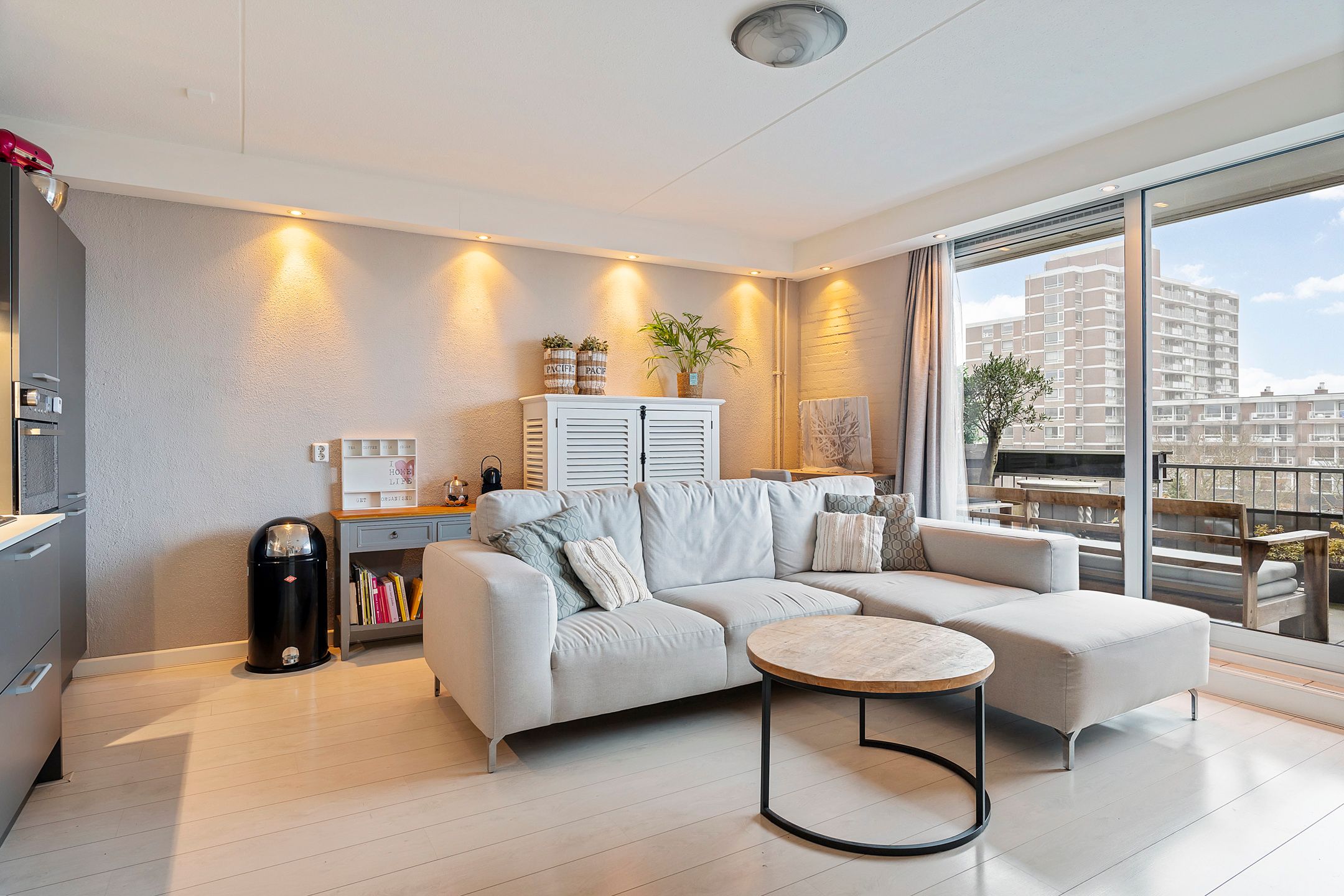 Photo 9 of Westvest 125