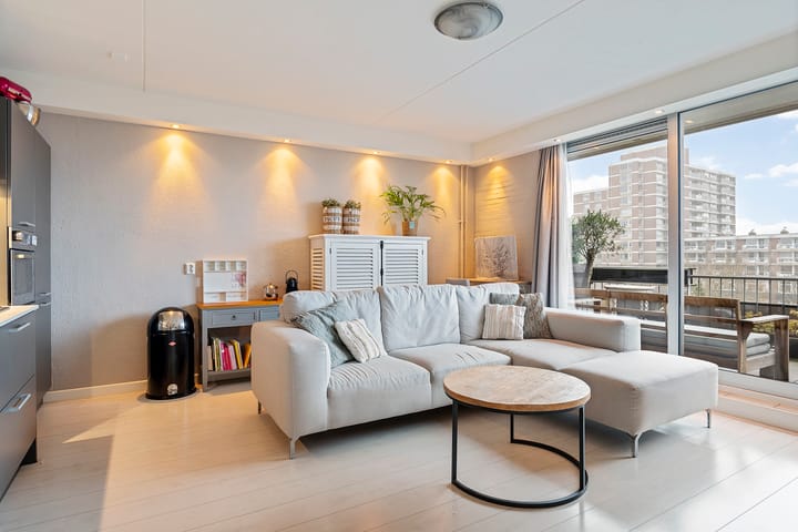 Photo 9 of Westvest 125