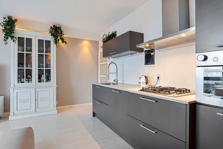 Photo 15 of Westvest 125