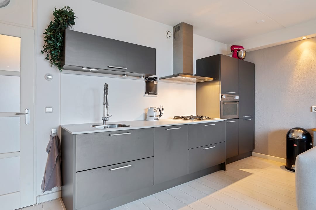 Photo 16 of Westvest 125