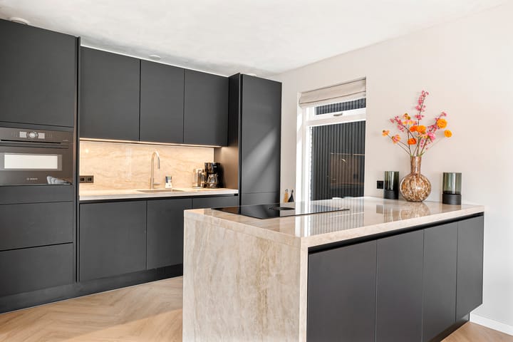 Foto 8 van Van Akenwei 53