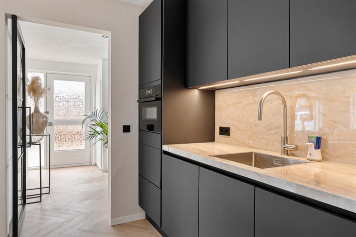 Foto 10 van Van Akenwei 53