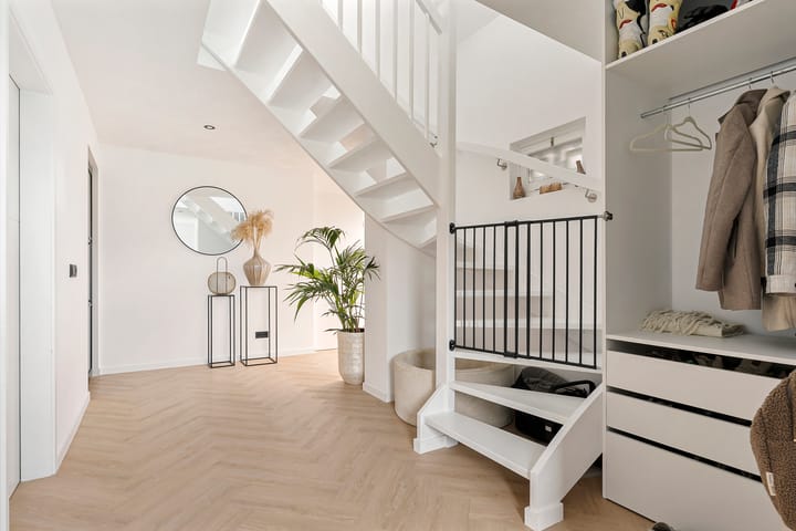 Foto 12 van Van Akenwei 53