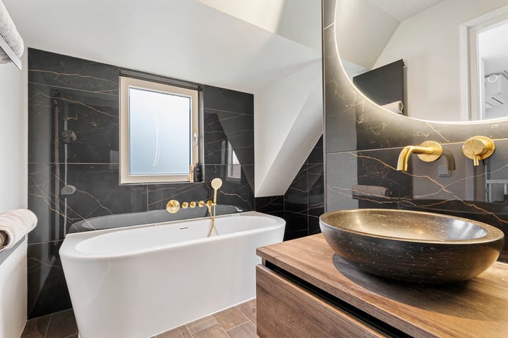 Foto 25 van Van Akenwei 53