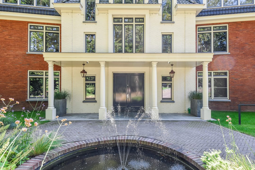 Foto 2 van Rijksweg-West 10-G