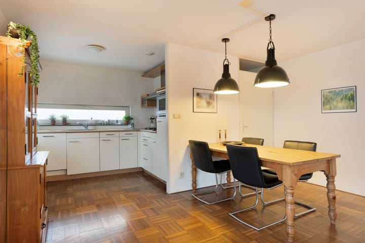 Photo 8 of Fien de la Marstraat 2