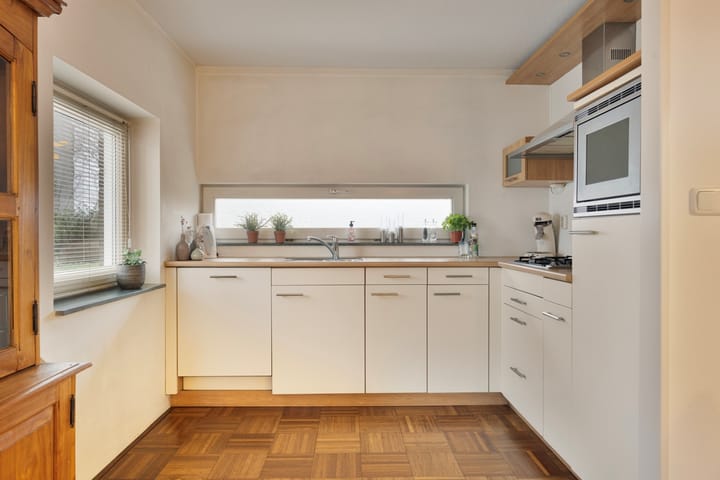 Photo 13 of Fien de la Marstraat 2