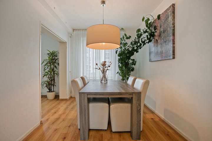 Photo 6 of Adelbert van Scharnlaan H 40