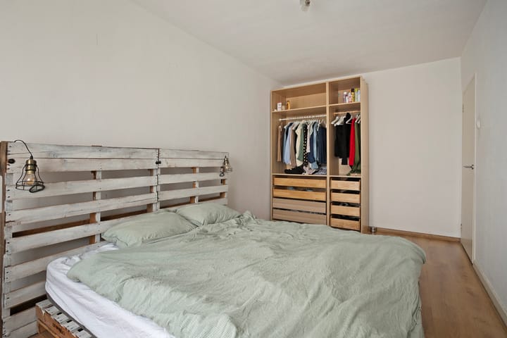 Photo 10 of Adelbert van Scharnlaan H 40