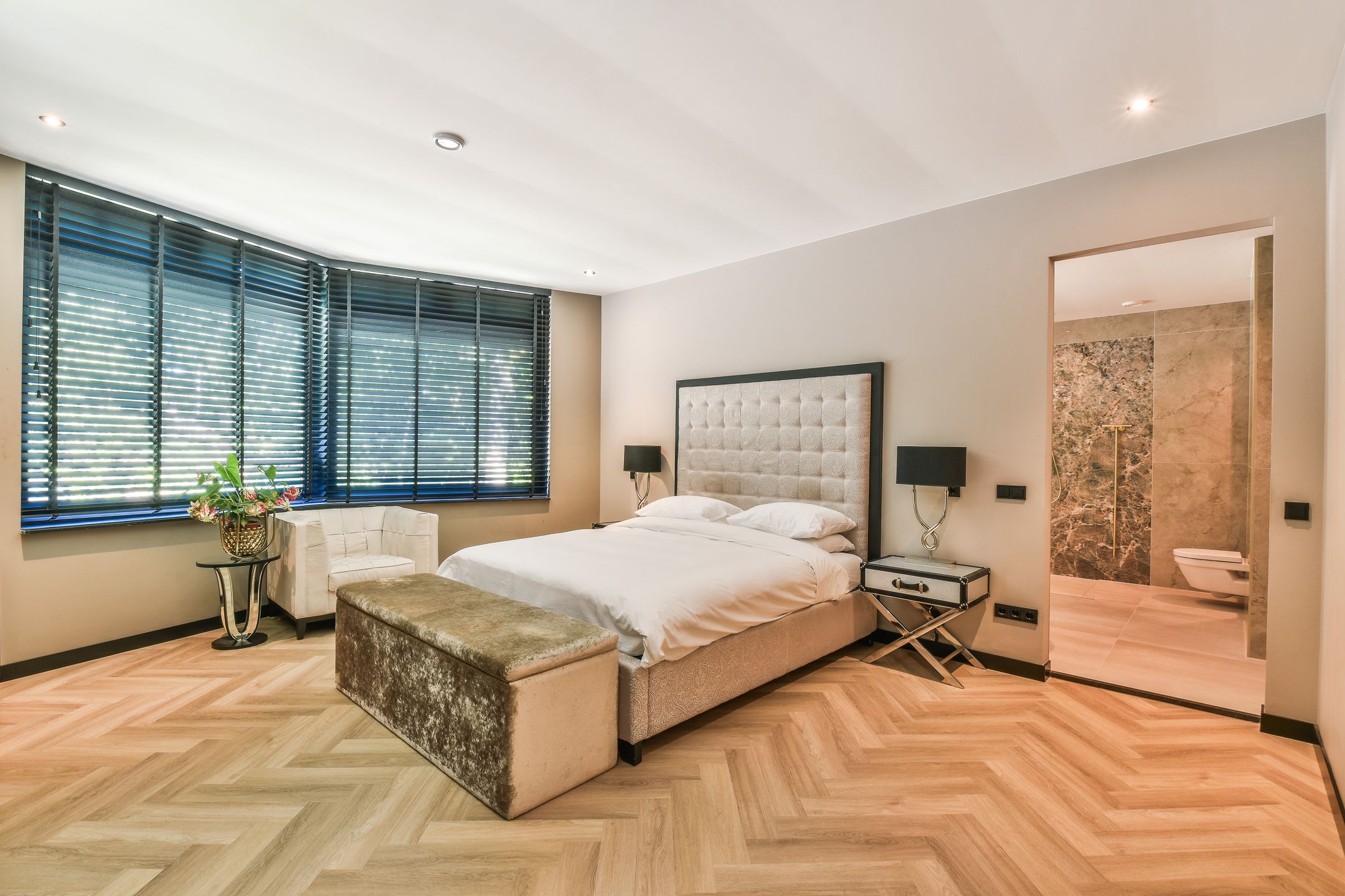 Foto 27 van Rijksweg-West 10-G