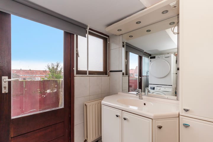 Foto 21 van Pieter van Aschstraat 10-C