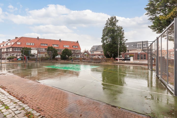 Bekijk foto 32 van Pieter van Aschstraat 10-C