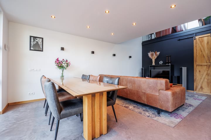 Foto 12 van Houtstraat 17