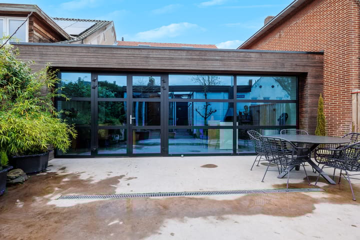 Foto 45 van Houtstraat 17