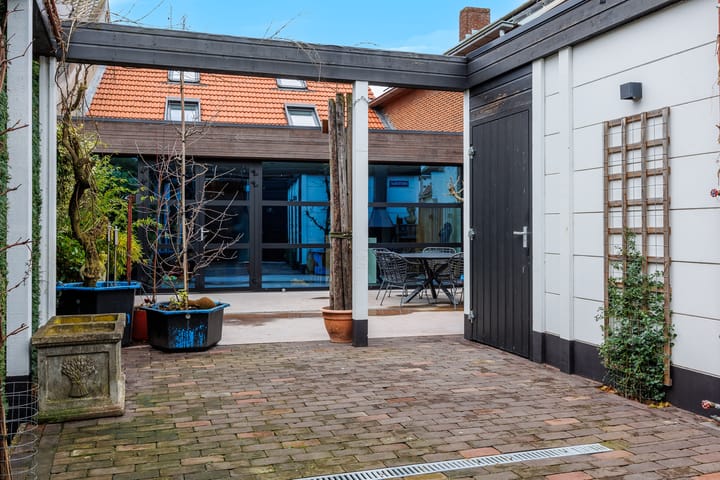 Foto 46 van Houtstraat 17