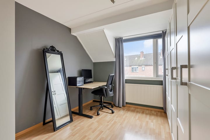 Foto 13 van de Plataan 67