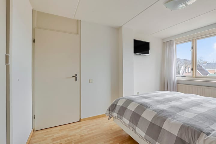 Foto 12 van de Plataan 67