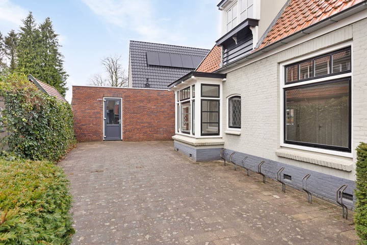 View photo 34 of Hoofdstraat 166