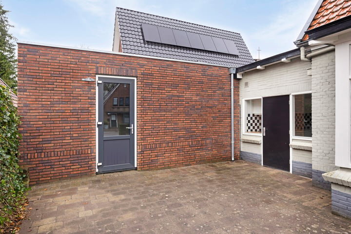 View photo 35 of Hoofdstraat 166