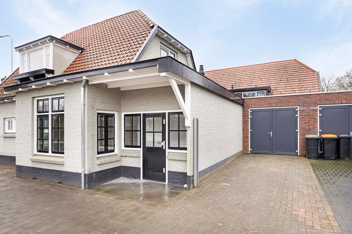 View photo 41 of Hoofdstraat 166