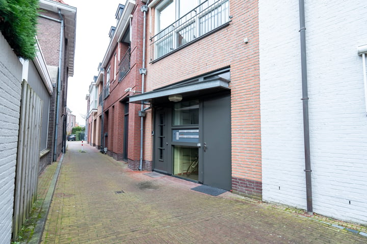 Bekijk foto 4 van Stationsstraat 33-03