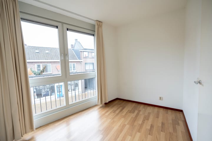 Photo 10 of Stationsstraat 33-03