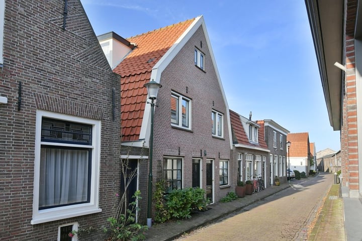 Bekijk foto 1 van Hellingstraat 27