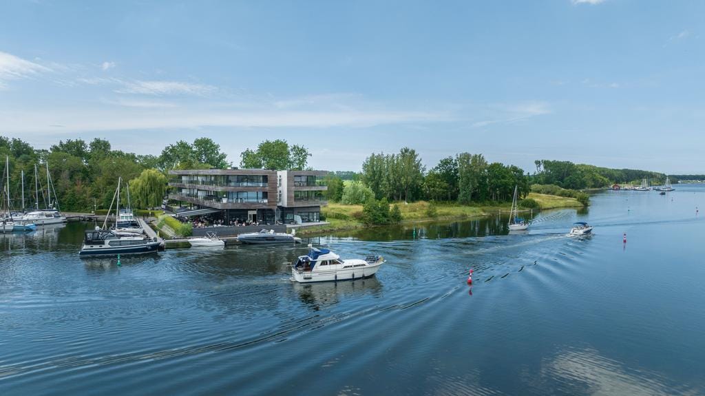 Foto 42 van Muidenweg 1-H