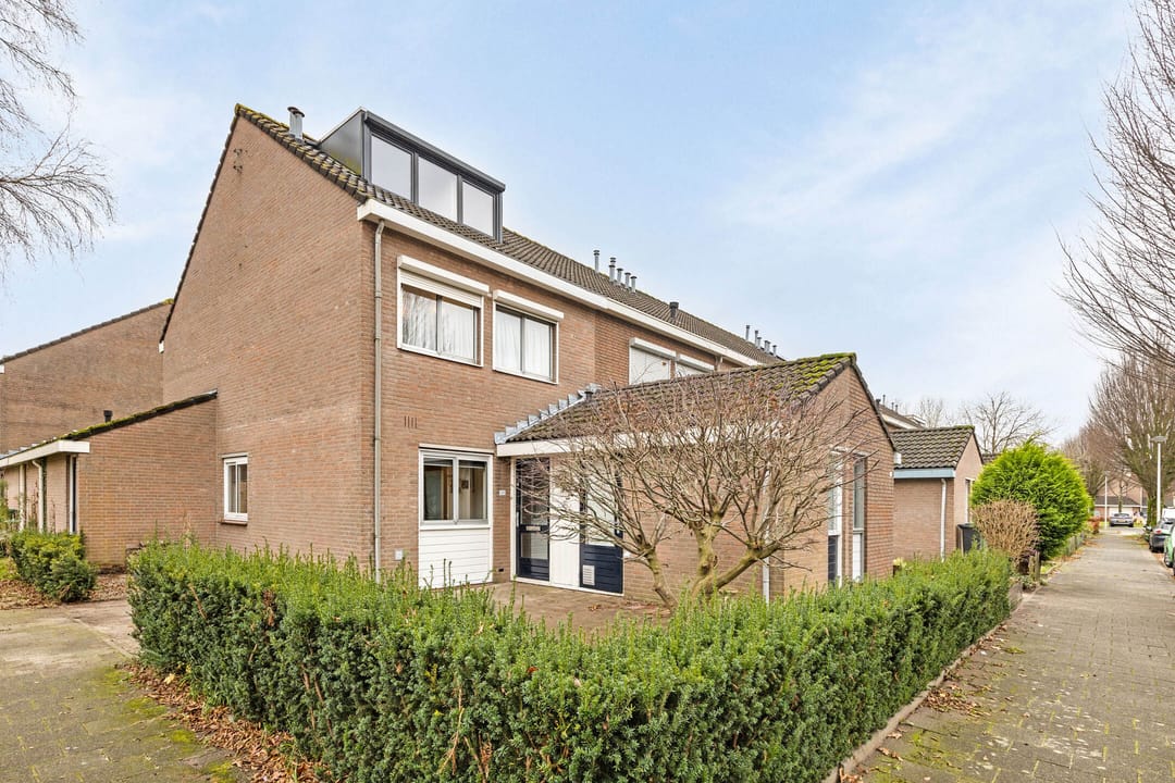 Photo 1 of Vermeerplantsoen 129