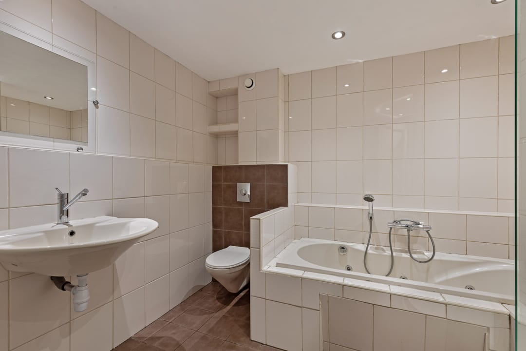 Photo 17 of Vermeerplantsoen 129