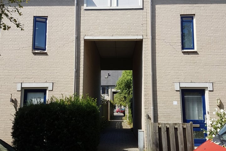 View photo 3 of Chris Soumokilstraat 15