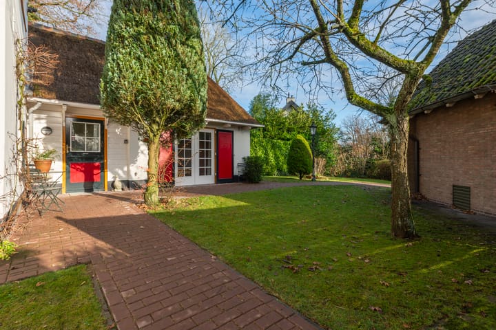 Foto 44 van Eemnesserweg 27