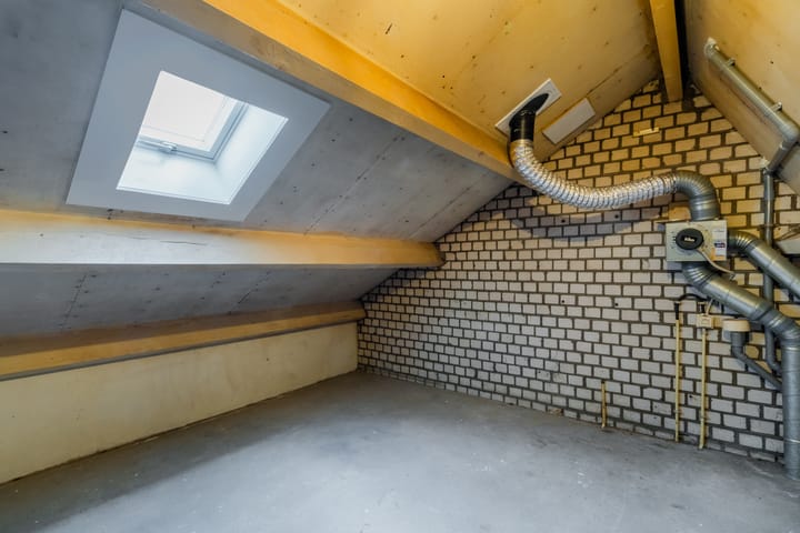 Foto 22 van Van Zuijlenstraat 71