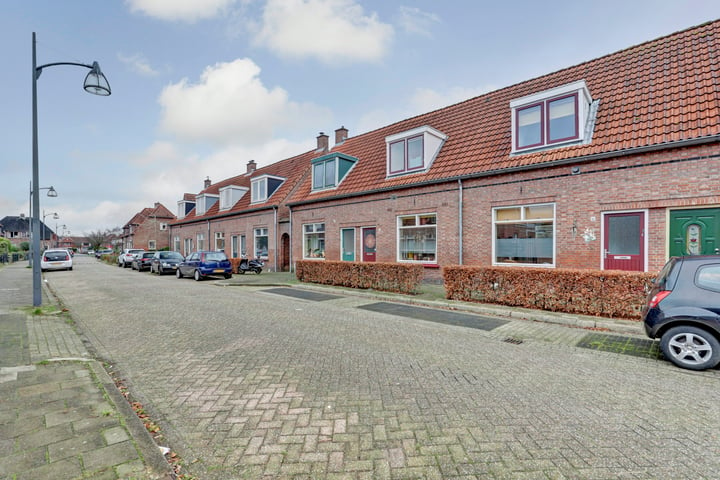 Bekijk foto 27 van Zwanebloemstraat 45