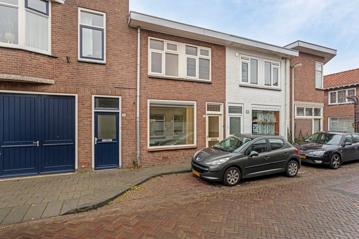 View photo 1 of Lange Zandstraat 34