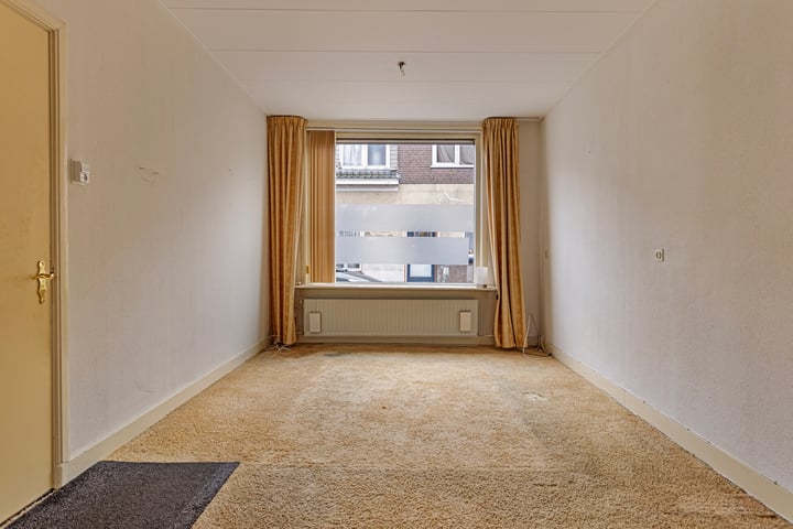 View photo 9 of Lange Zandstraat 34