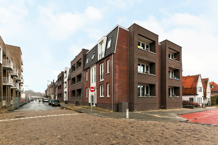 View photo 1 of Parkweg 65-G