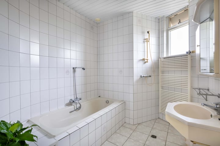 Photo 9 of Schoolweg 17-A