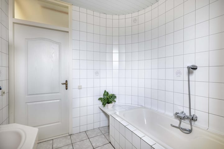 Photo 11 of Schoolweg 17-A