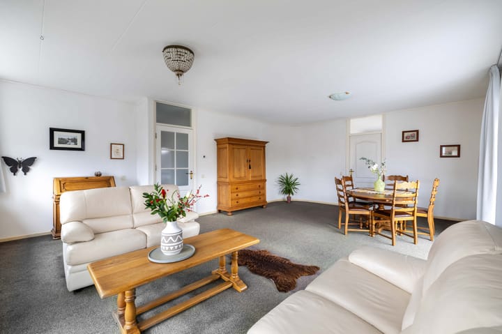 Photo 14 of Schoolweg 17-A