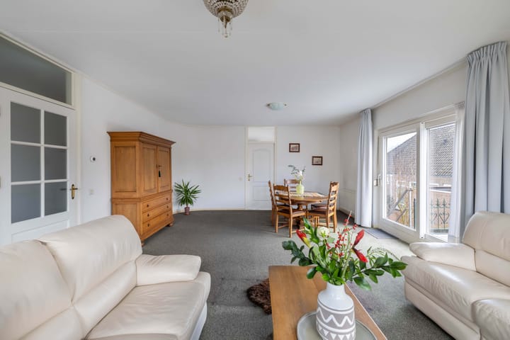 Photo 15 of Schoolweg 17-A