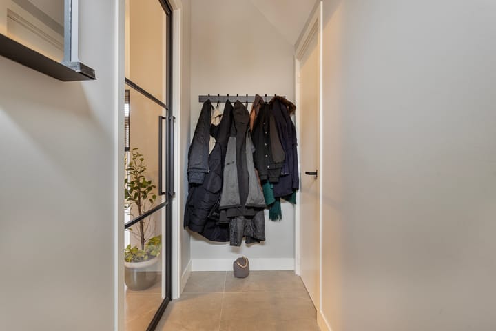 Photo 16 of Enschotsestraat 106