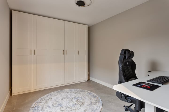 Photo 19 of Enschotsestraat 106