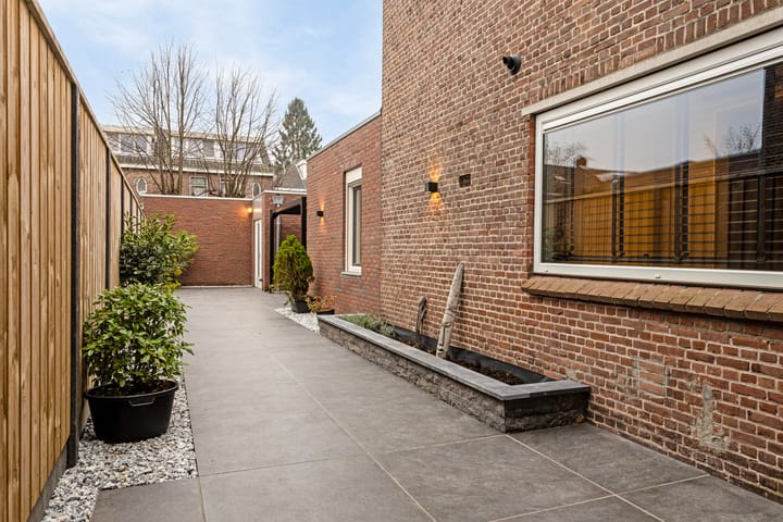 Photo 25 of Enschotsestraat 106