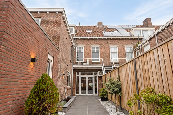 Photo 26 of Enschotsestraat 106